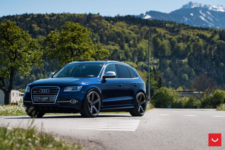  Audi SQ5 on Vossen Wheels (CV3R) 2017 года  (фото 2 из 33)